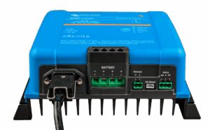 Smart IP43 Charger 12V 30A 3 outputs (front-angle)